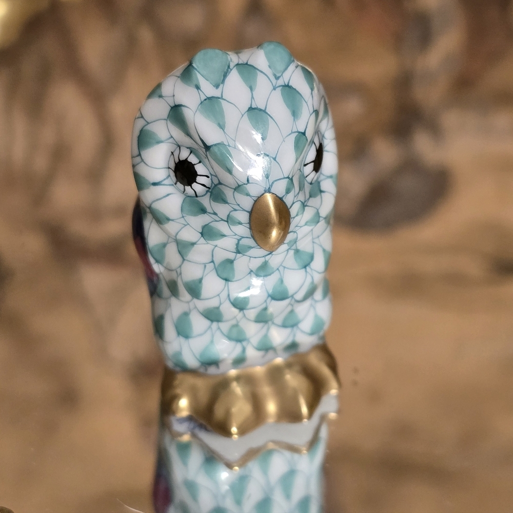 Vintage Herend fishnet Owl miniature 1.75" GREEN w/24k Gold hand-painted PERFECT
